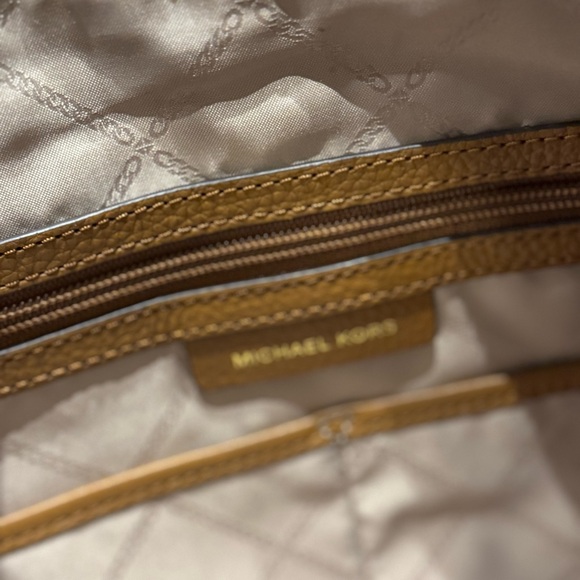 Michael Kors Lydia Large Hobo Shoulder Bag Brown Monogram - Picture 8 of 10